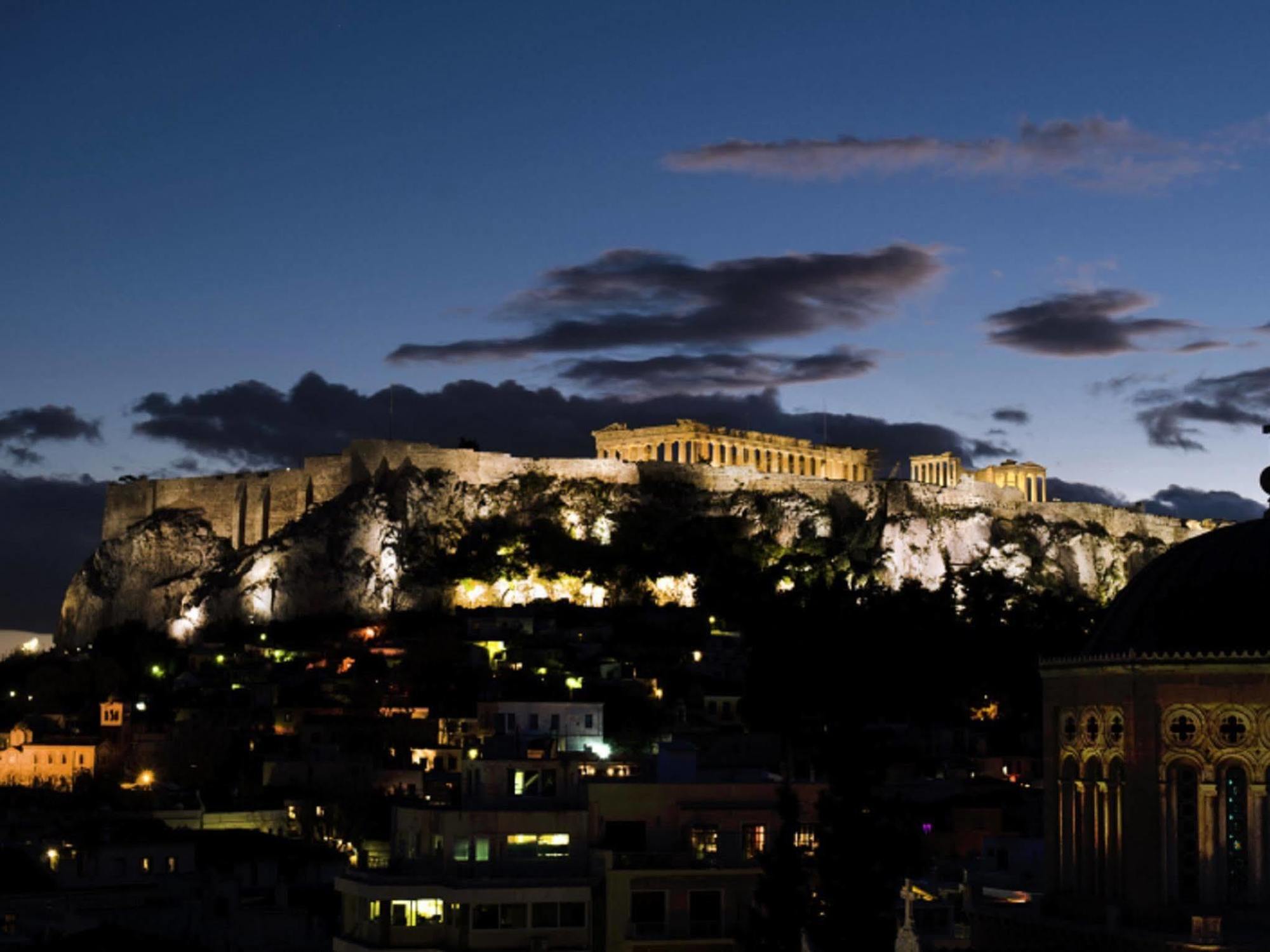 Villa Brown Ermou, A Member Of Brown Hotels Atenas Exterior foto